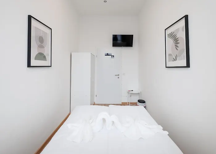 Belvedere - & Renovated Hostel