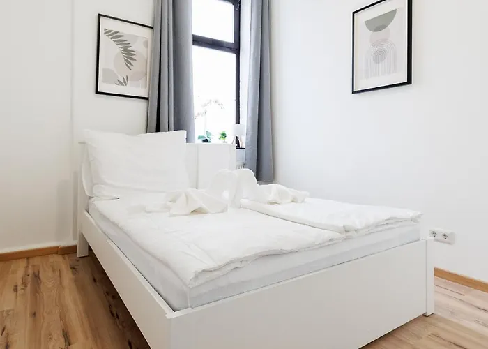 Hostel Belvedere - & Renovated Bécs